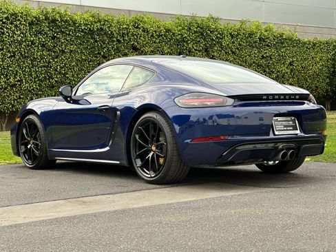 Certified 2025 Porsche 718 Cayman RWD image 3