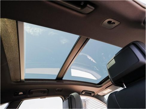 New 2025 Porsche Macan S image 29