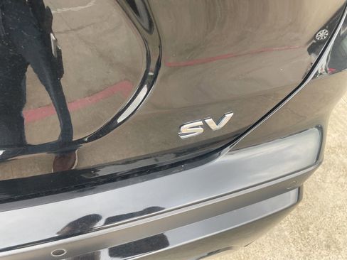 Used 2024 Nissan Kicks SV FWD image 11