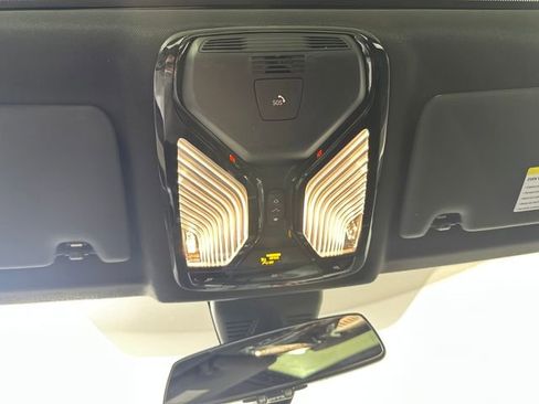 Used 2019 BMW 330i xDrive Sedan w/ Premium Package image 23