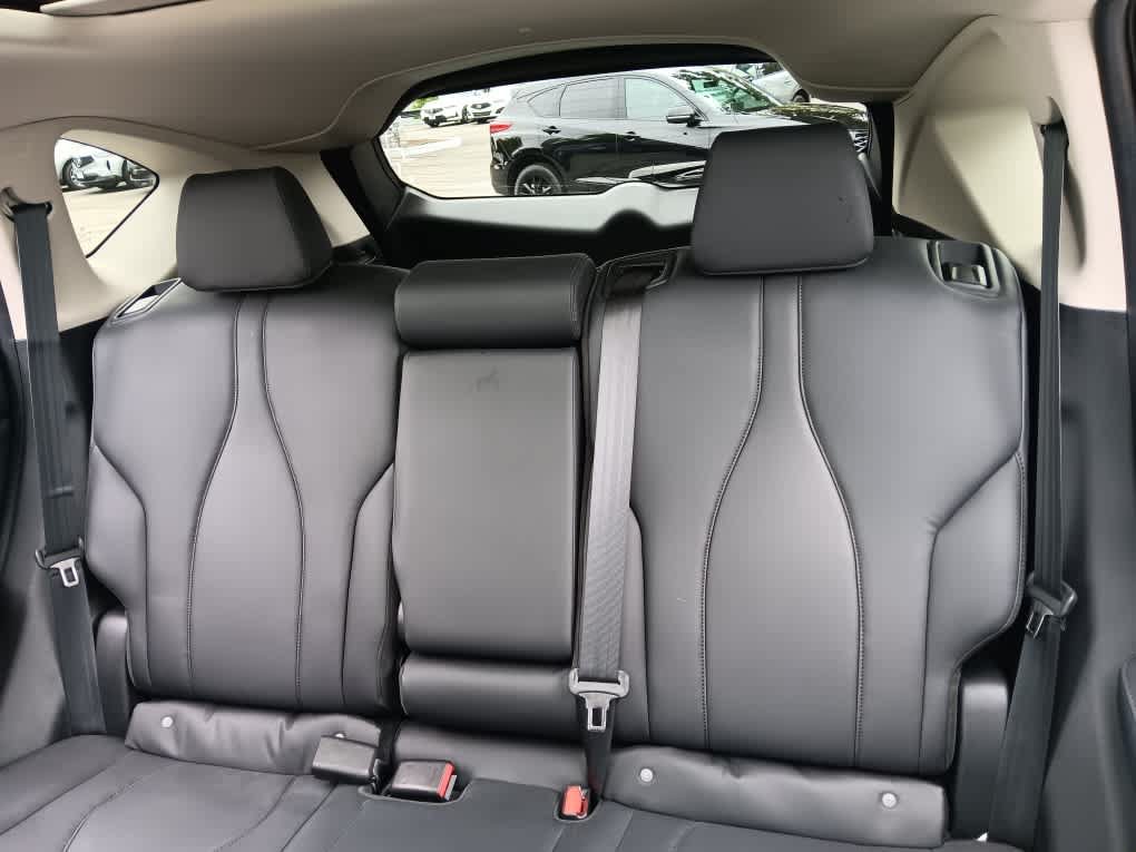 Used 2024 Acura RDX SH-AWD image 13