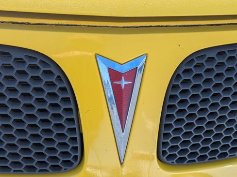 Used 2009 Pontiac G5 FWD image 11