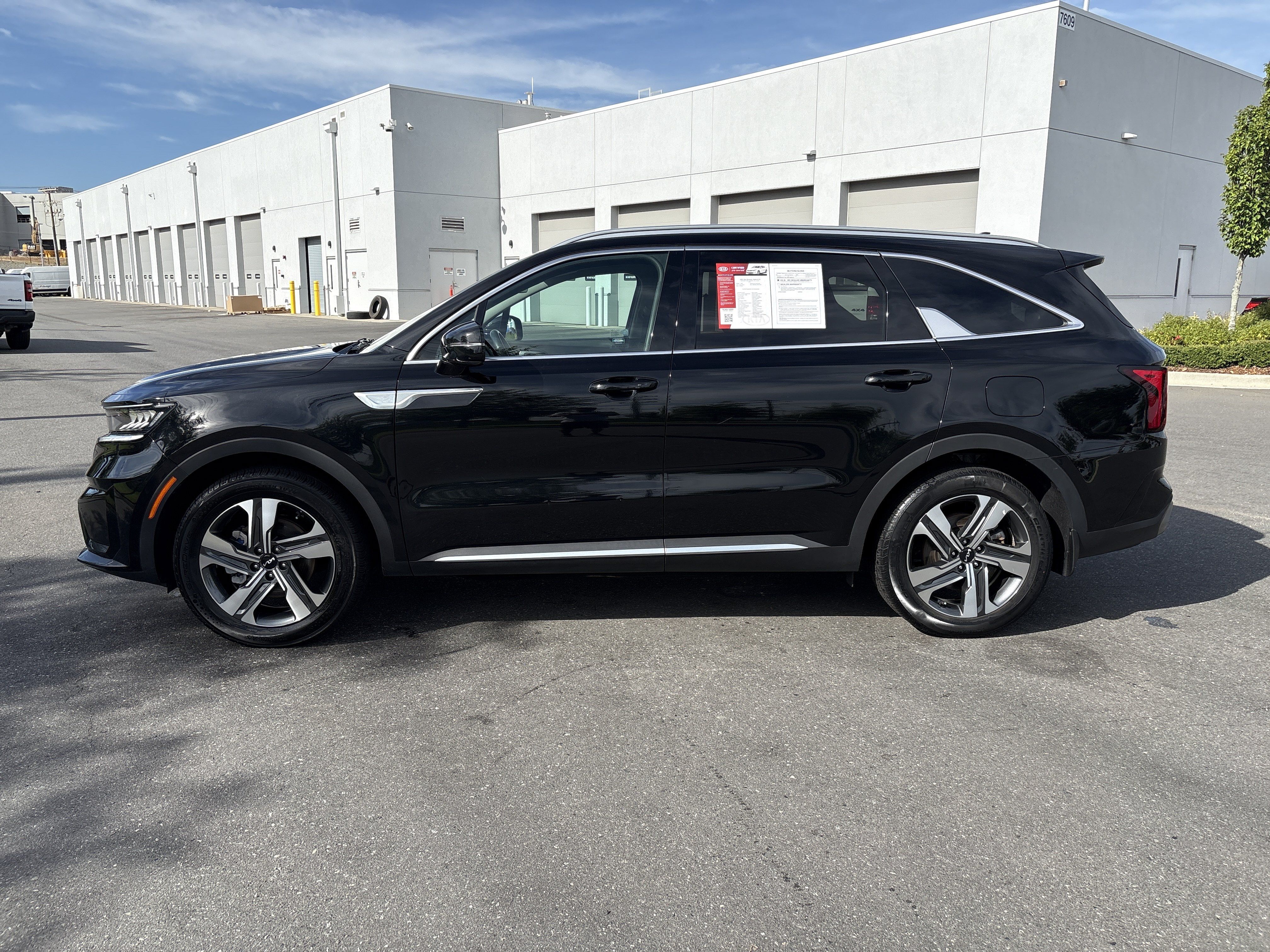 Used 2023 Kia Sorento EX AWD/4WD image 6
