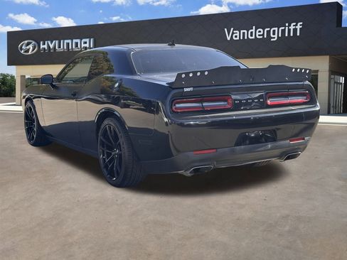 Used 2018 Dodge Challenger T/A image 9