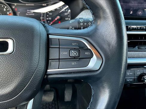 Used 2022 Jeep Compass Latitude w/ Convenience Group AWD/4WD image 11