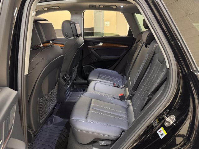 Used 2024 Audi Q5 2.0T Premium Plus AWD/4WD image 19