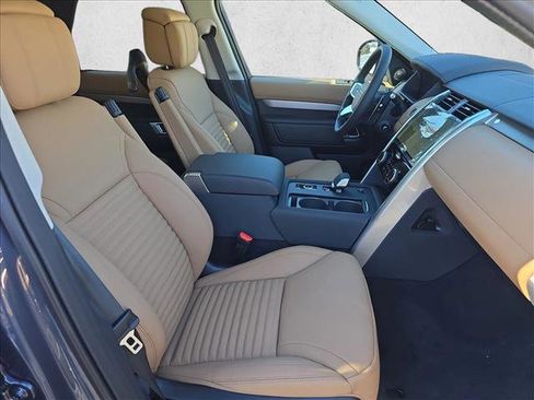New 2026 Land Rover Discovery Limited Edition image 10