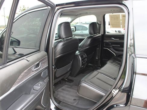 Used 2023 Jeep Grand Cherokee 4WD 4xe w/ Luxury Tech Group II image 45