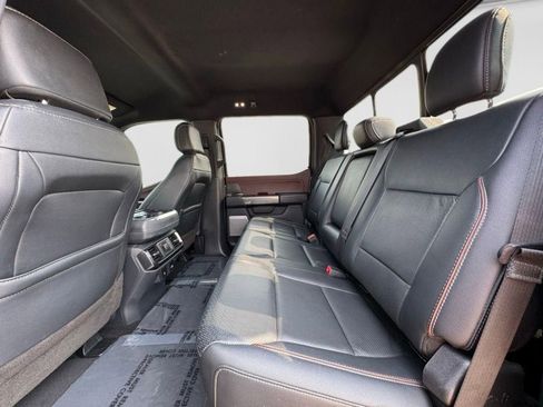 Used 2022 Ford F150 Lariat w/ Max Trailer Tow Package AWD/4WD image 10