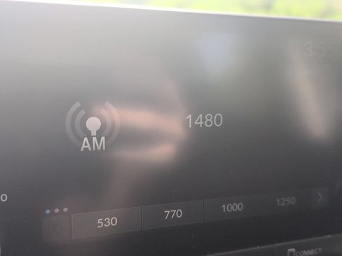 Used 2025 Honda HR-V LX image 18