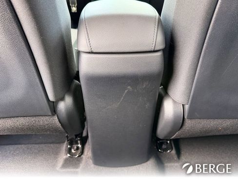 Used 2025 Kia Soul LX w/ LX Technology Package FWD image 18