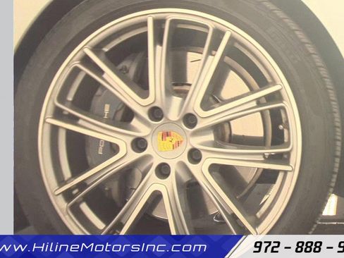 Used 2020 Porsche Panamera 4 w/ Premium Package Plus image 20