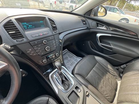 Used 2011 Buick Regal CXL Turbo w/ TO2 Preferred Equipment Group image 19