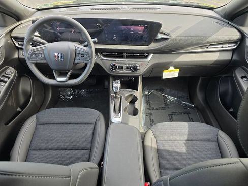 New 2026 Buick Envista Preferred FWD image 25