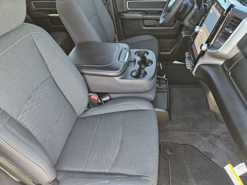 New 2026 RAM 3500 Big Horn AWD/4WD image 19