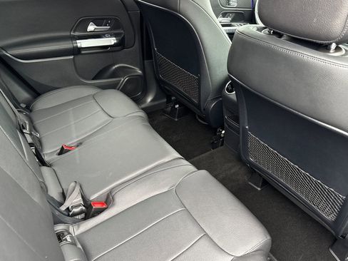 Certified 2024 Mercedes-Benz GLB 250 4MATIC image 27