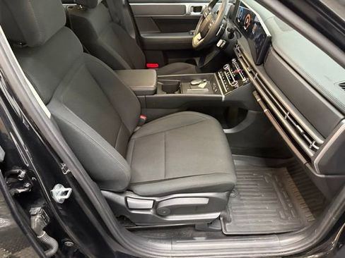 Used 2024 Hyundai Santa Fe SE image 35