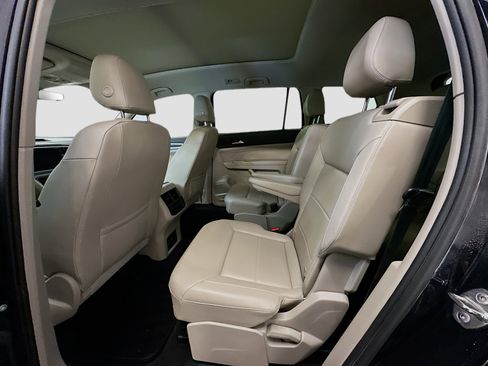 Used 2023 Volkswagen Atlas SEL R-Line image 28