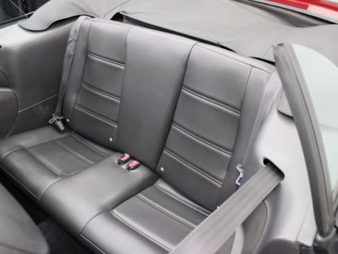 Used 2004 Ford Mustang Premium RWD image 21