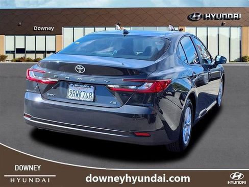 Used 2025 Toyota Camry LE image 4