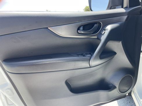 Used 2021 Nissan Rogue Sport S FWD image 22