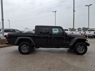 Used 2026 Jeep Gladiator Mojave AWD/4WD video 2