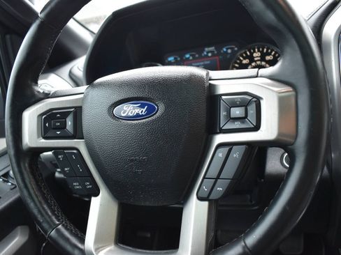 Used 2017 Ford F150 Platinum w/ Equipment Group 701A Luxury AWD/4WD image 25