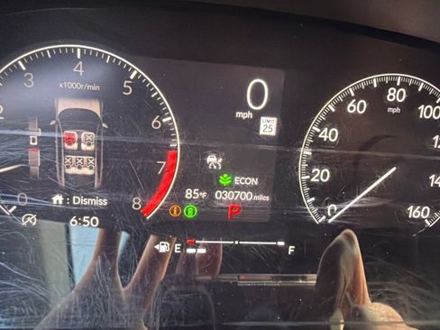 Used 2025 Honda Civic Sport image 3