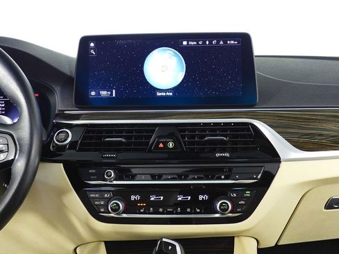 Used 2023 BMW 530e 530e iPerformance w/ Convenience Package image 26