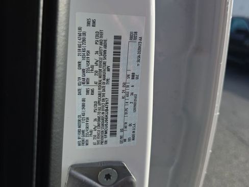 Used 2019 Ford Escape Titanium FWD image 24