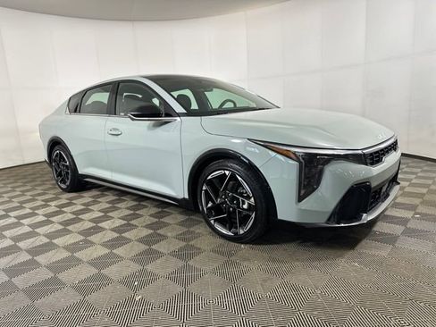 Used 2025 Kia K4 GT-Line w/ GT-Line Sunroof Package image 2