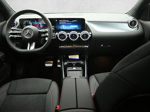 New 2026 Mercedes-Benz GLA 250 4MATIC image 21