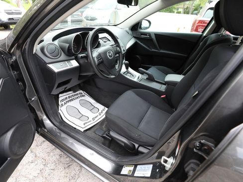 Used 2010 MAZDA MAZDA3 i Touring FWD image 15
