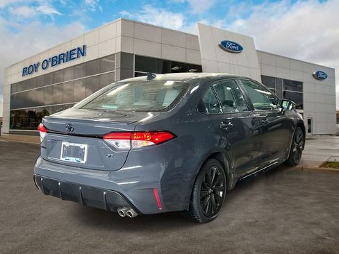 Used 2023 Toyota Corolla SE image 6