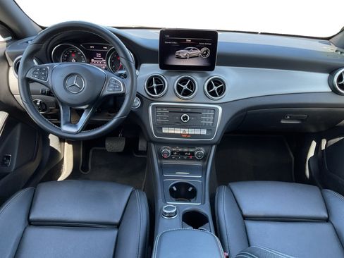 Used 2018 Mercedes-Benz CLA 250 w/ Premium Package image 9
