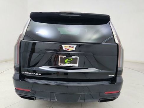 Used 2025 Cadillac Escalade Sport w/ Touring Package image 5