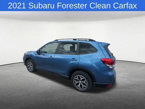 Used 2021 Subaru Forester Premium AWD/4WD image 7
