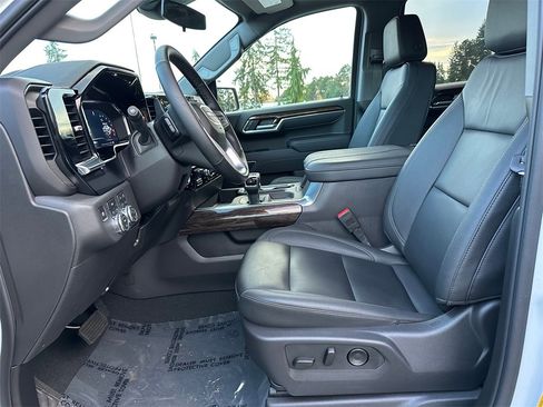 Used 2025 GMC Sierra 1500 Elevation w/ Elevation Premium Package image 20