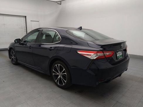 Used 2020 Toyota Camry SE w/ Convenience Package image 5