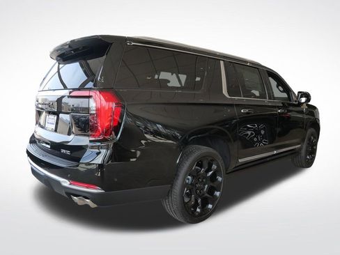 New 2026 GMC Yukon XL Denali w/ Denali Reserve Package AWD/4WD image 4