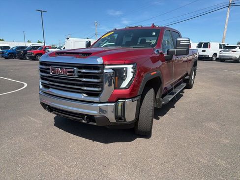 Used 2024 GMC Sierra 2500 SLT AWD/4WD image 3