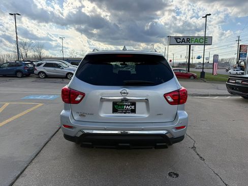 Used 2019 Nissan Pathfinder S AWD/4WD image 9
