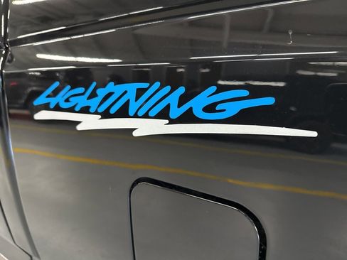 Used 1993 Ford F150 Lightning image 24