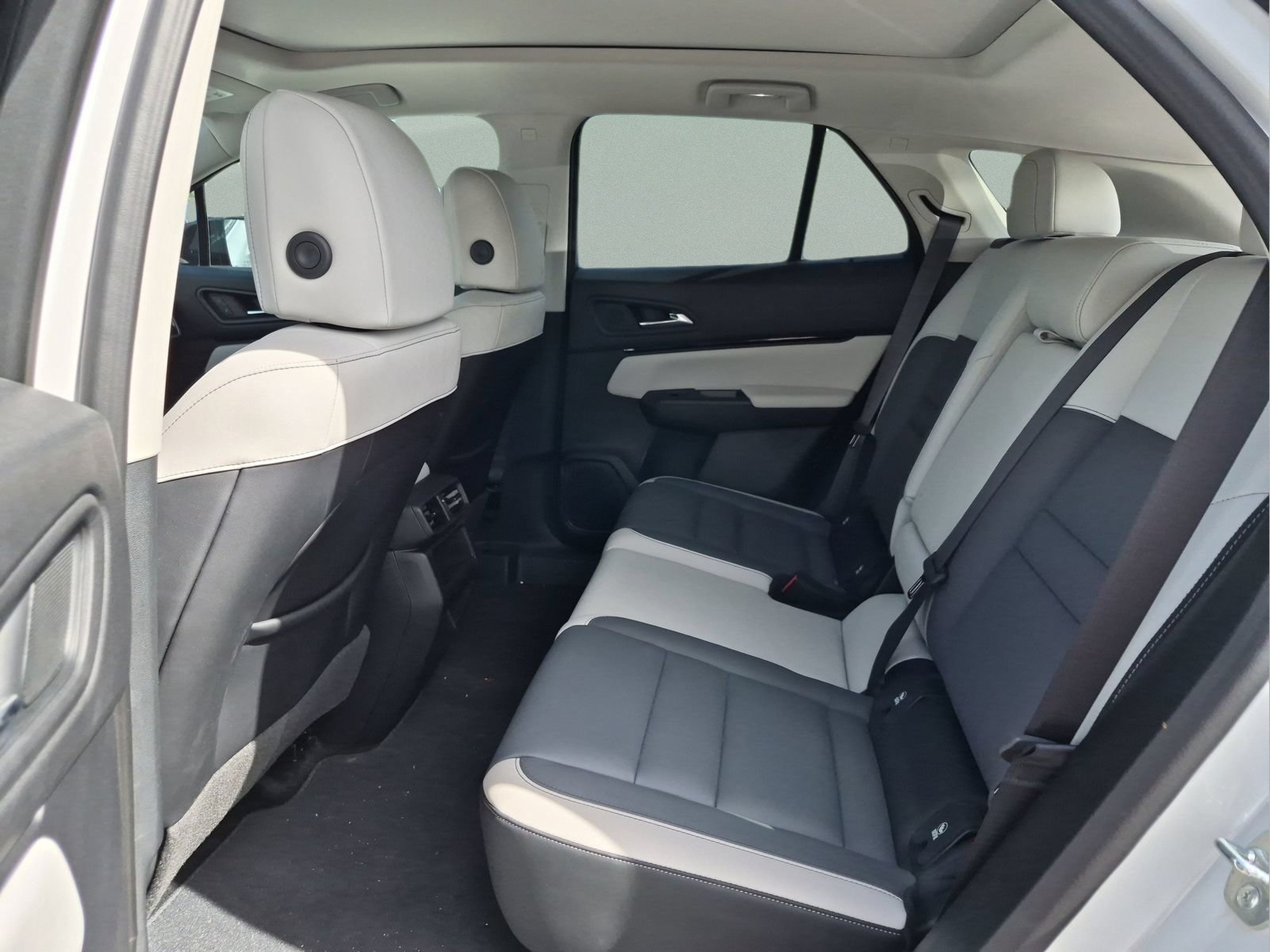 Used 2024 Honda Prologue Touring image 17