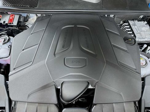 New 2026 Porsche Cayenne S image 31