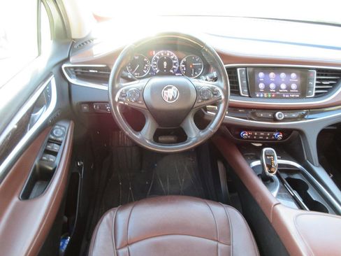 Used 2020 Buick Enclave Avenir w/ Avenir Technology Package AWD/4WD image 6