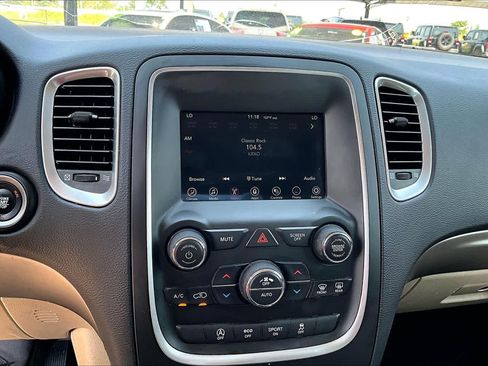 Used 2020 Dodge Durango SXT w/ 3rd Row Seating Group AWD/4WD image 28