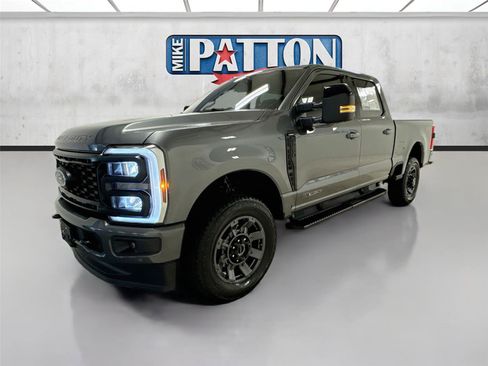 Used 2024 Ford F250 Lariat w/ Lariat Ultimate Package AWD/4WD image 3