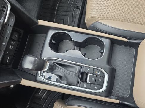 Used 2019 Hyundai Santa Fe FWD image 28
