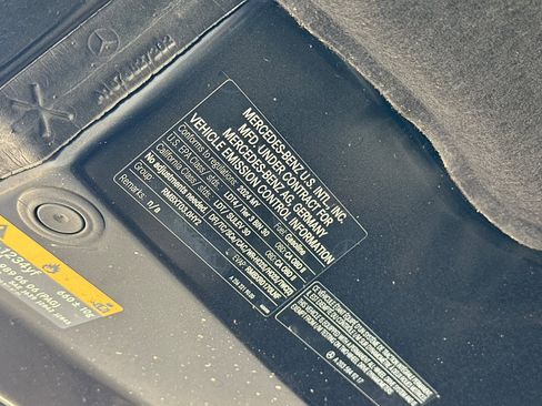 Used 2024 Mercedes-Benz GLS 450 4MATIC image 30